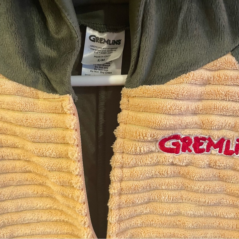 Gremlins Hooded Plush Jumpsuit Zip up Costume from Spirit Halloween Fall - Picture 5 of 10